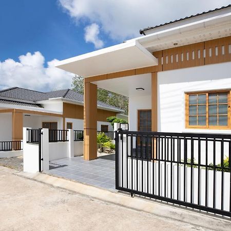Villa Sunrise Garden A181 Ban Muang Mai Exterior photo